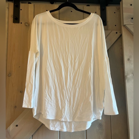 NWT Express Relaxed Tee - Picture 1 of 6